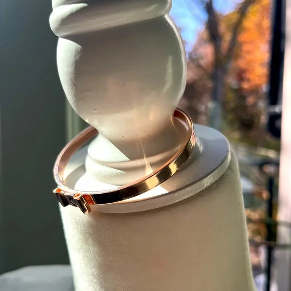 3/$30 KATE SPADE ROSE GOLD TAKE A BOW BANGLE BRACELET - Picture 2 of 3